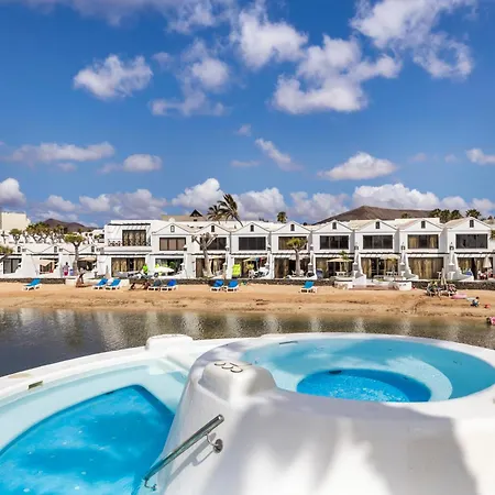 Apartment Home2book Sunny Apt Pool & Beach,