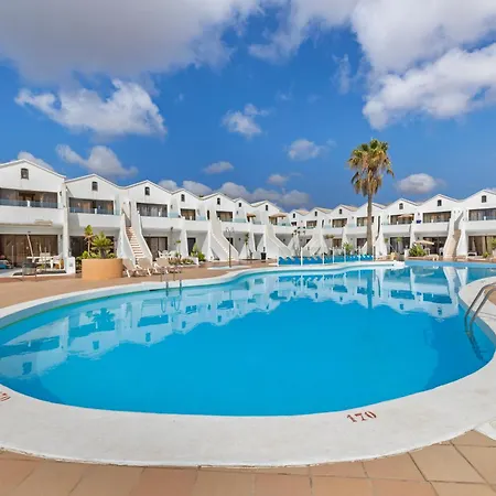 Home2book Sunny Apt Pool & Beach, Appartamento *